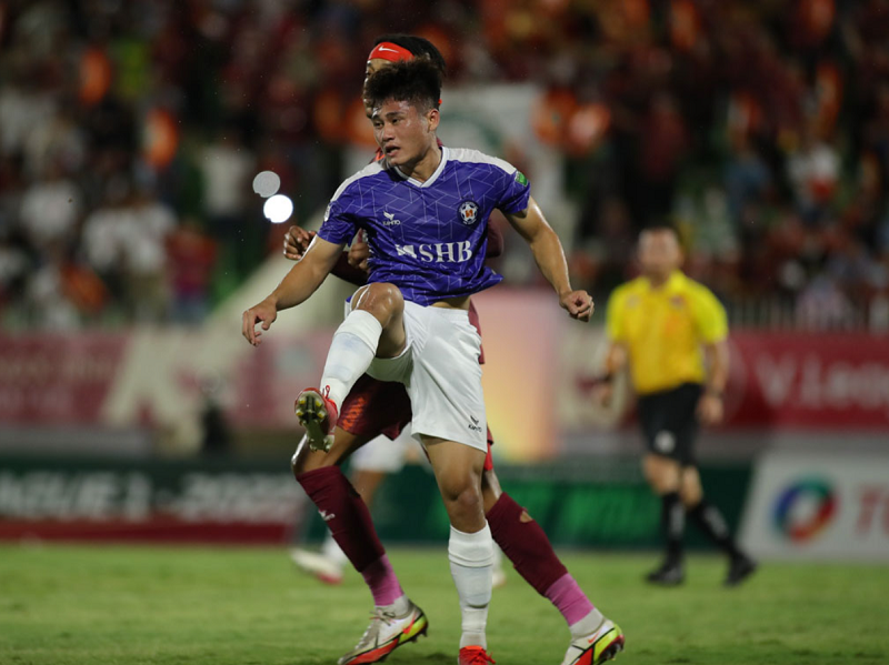 phi-hoang-ghi-ban-ghi-diem-trong-mat-hlv-kim-sang